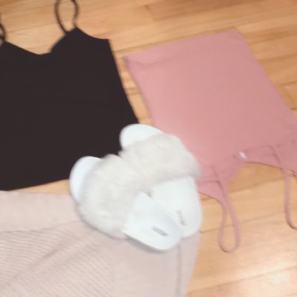 2/15$☪️ Bundle of 2Camisole - Picture 4 of 5